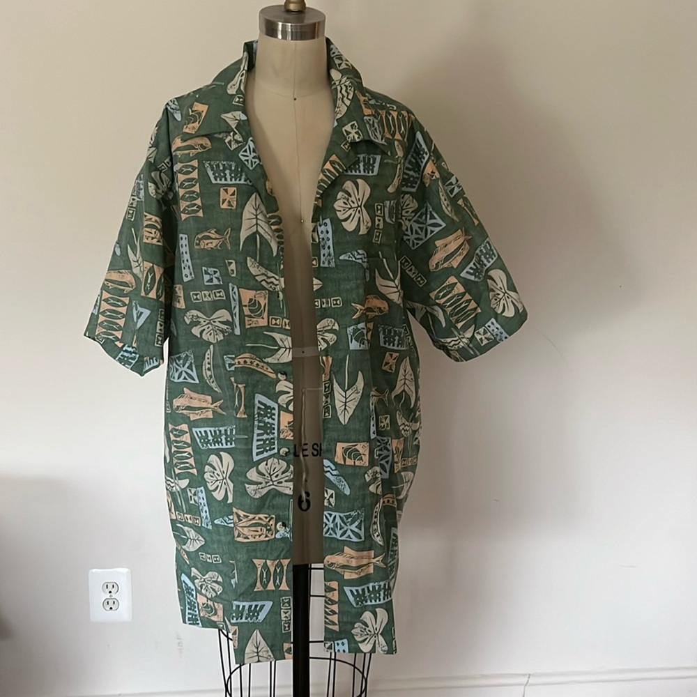 Tall and X-Large men’s Hawaiian shirt